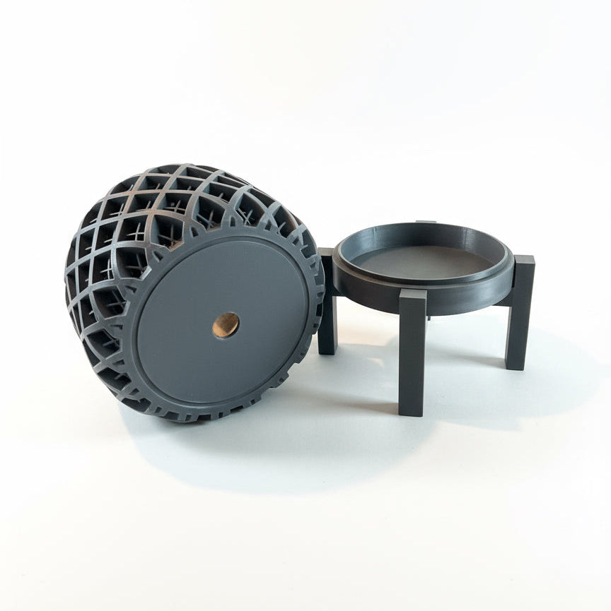 Lattice Rise Planter with Drip Tray Stand