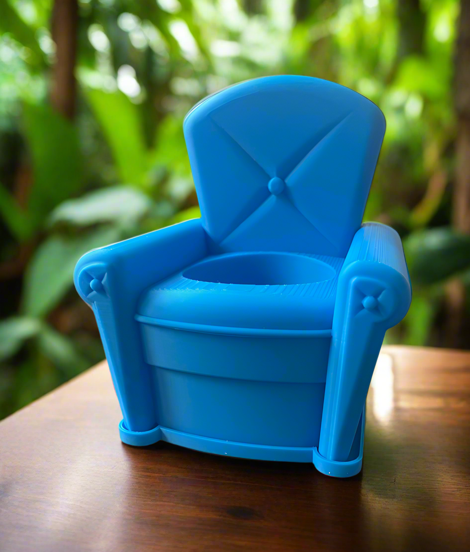 Comfy Seat Planter with Drip Tray