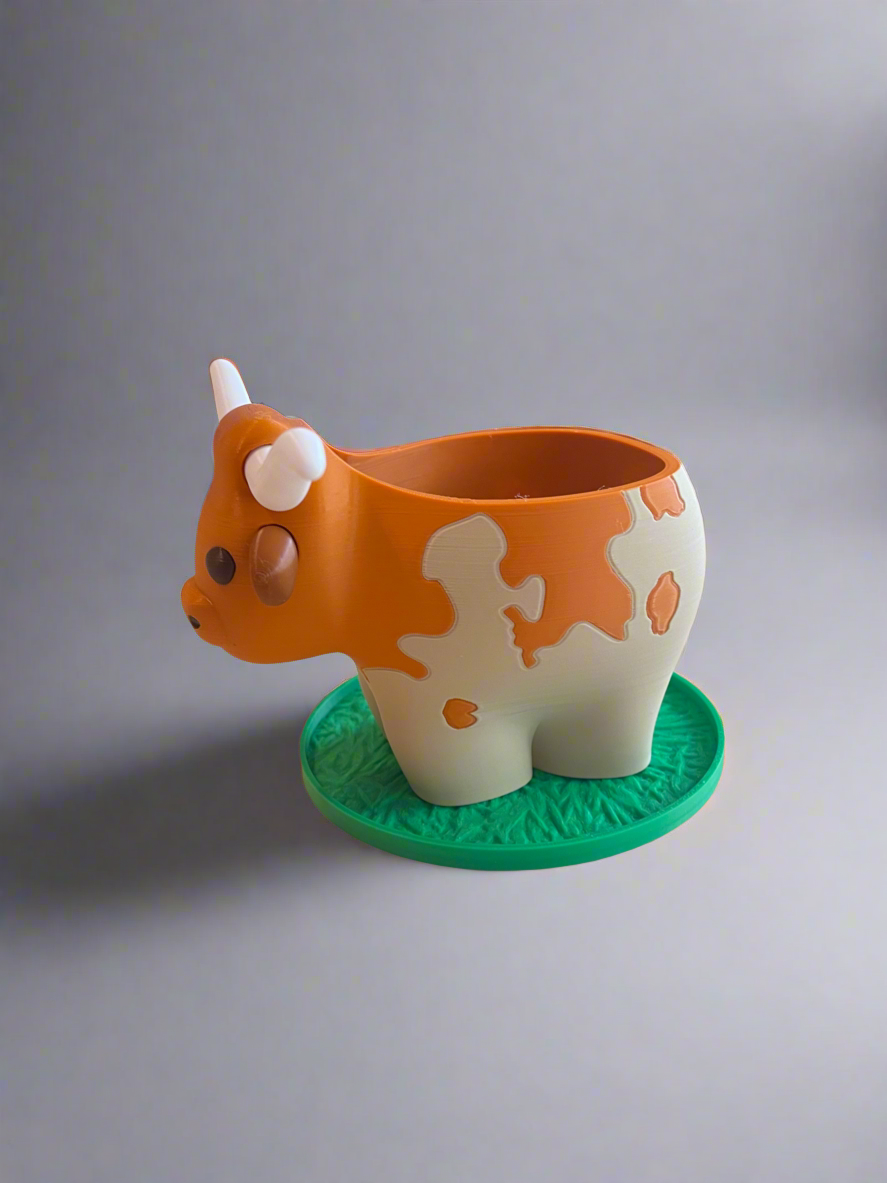 Longhorn Planter with Drip Tray