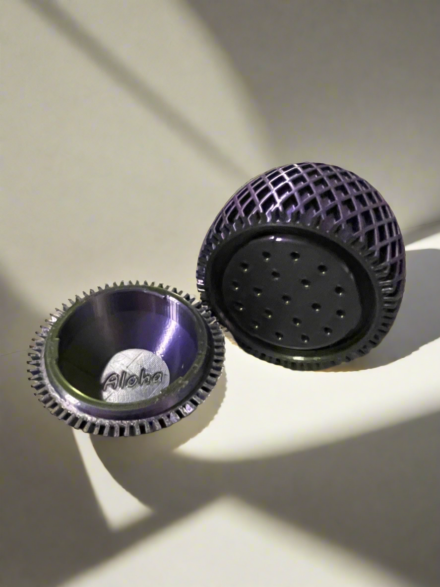 Geospin Planter with Hidden Drip Base