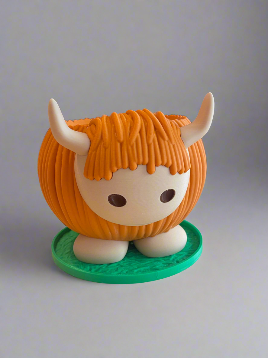 Highland Cow Pot with Drip Tray
