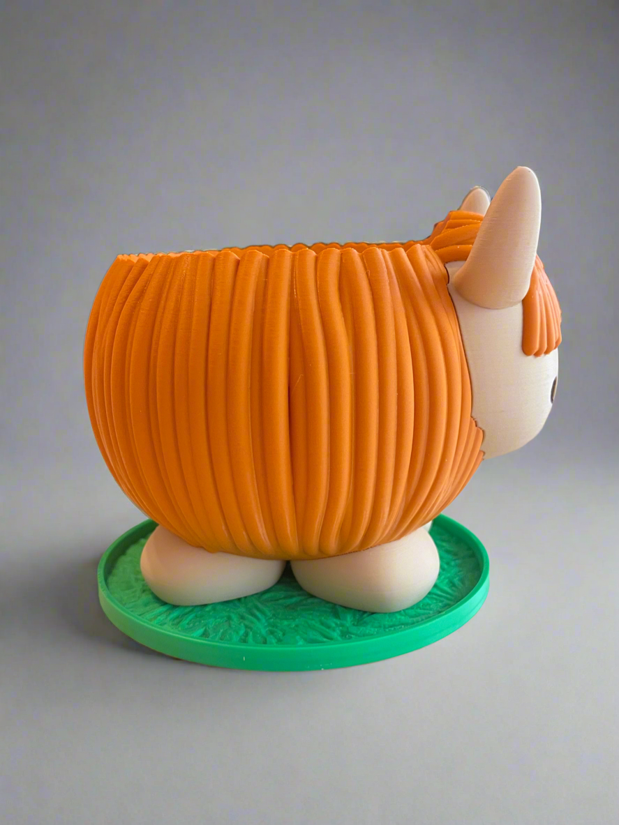 Highland Cow Pot with Drip Tray