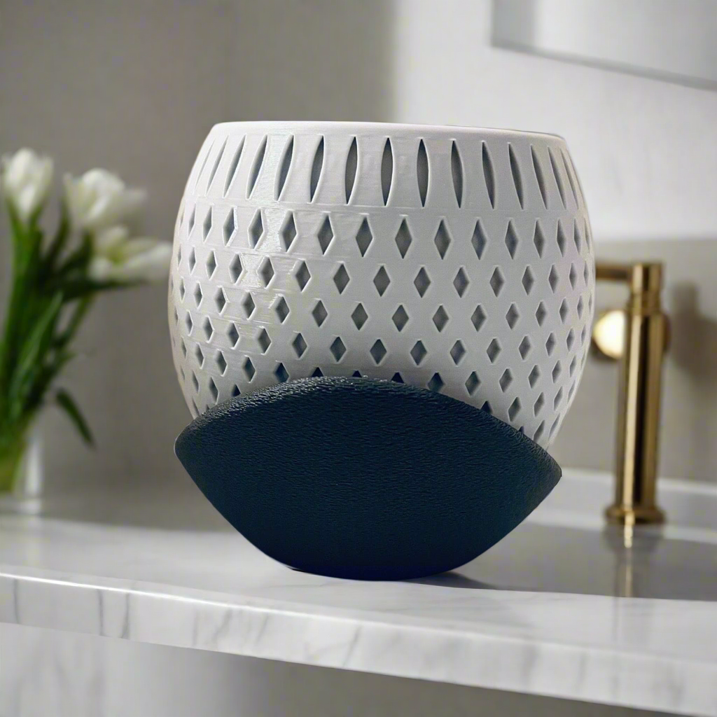 DiamondAura Two-Tone Planter with High-Low Drip Tray