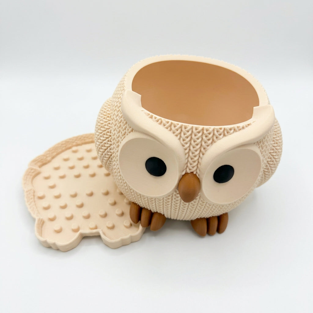Knitted Owl Planter