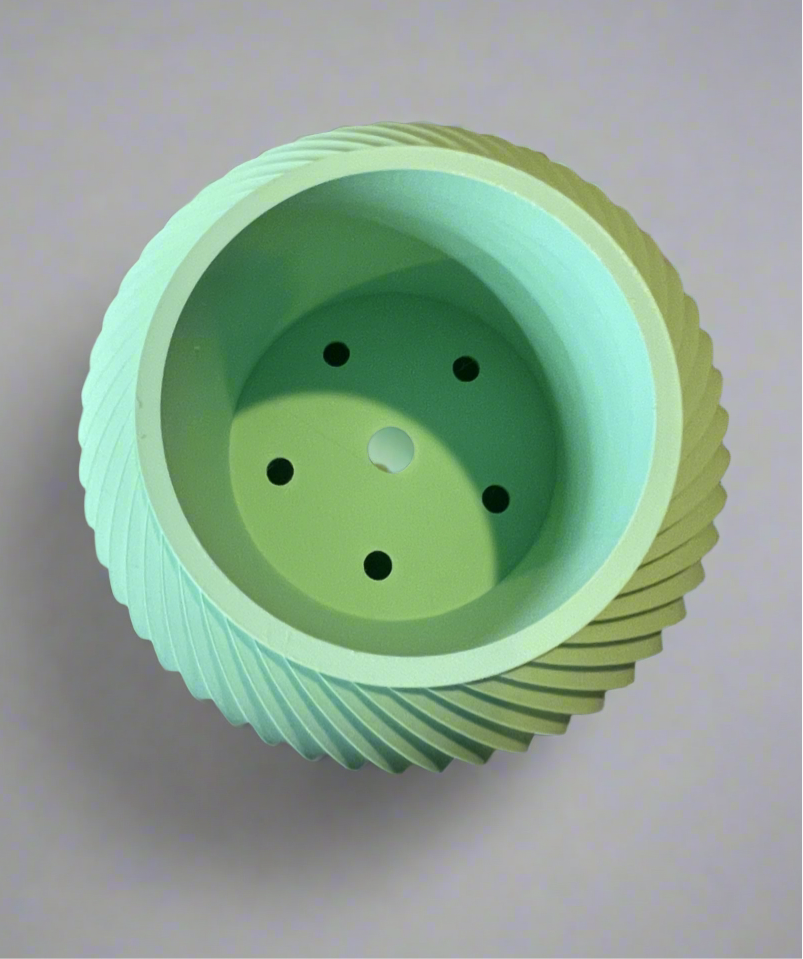 Twist & Thrive Planter with Drip Tray Stand