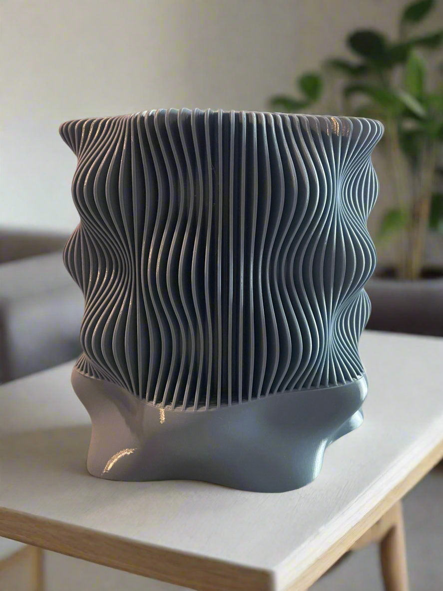 Unda Self Watering Planter