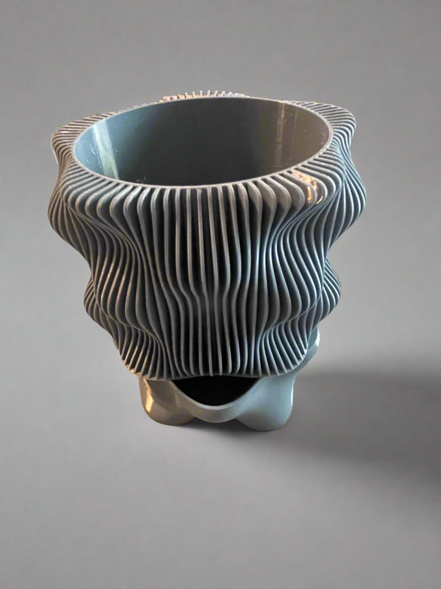 Unda Self Watering Planter