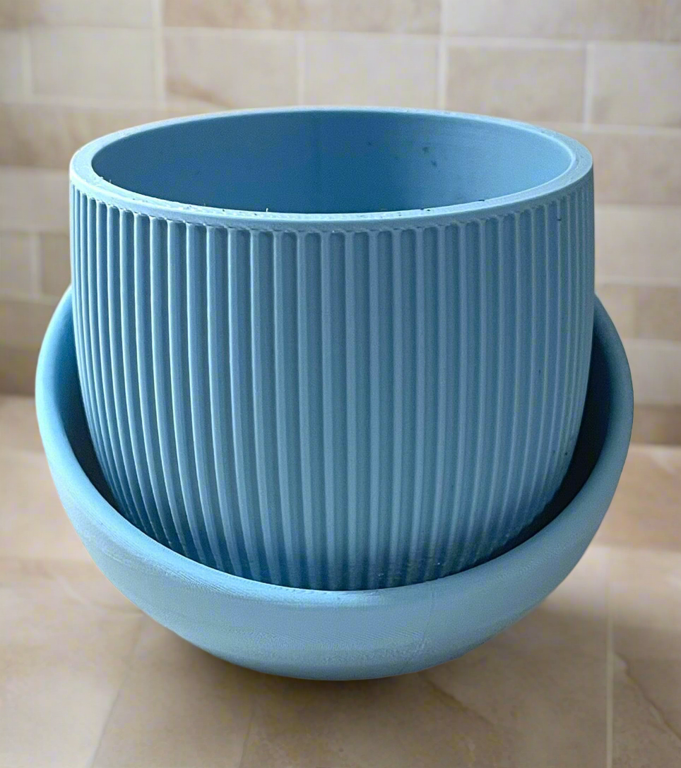 Strata Line Planter with High-Low Drip Tray