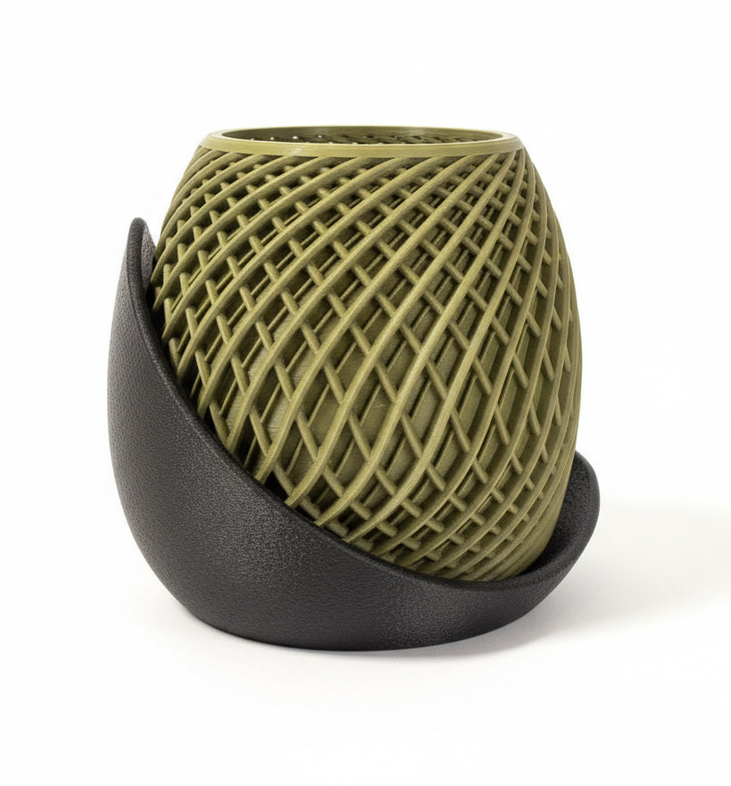 Stride Line Planter with High-Low Drip Tray