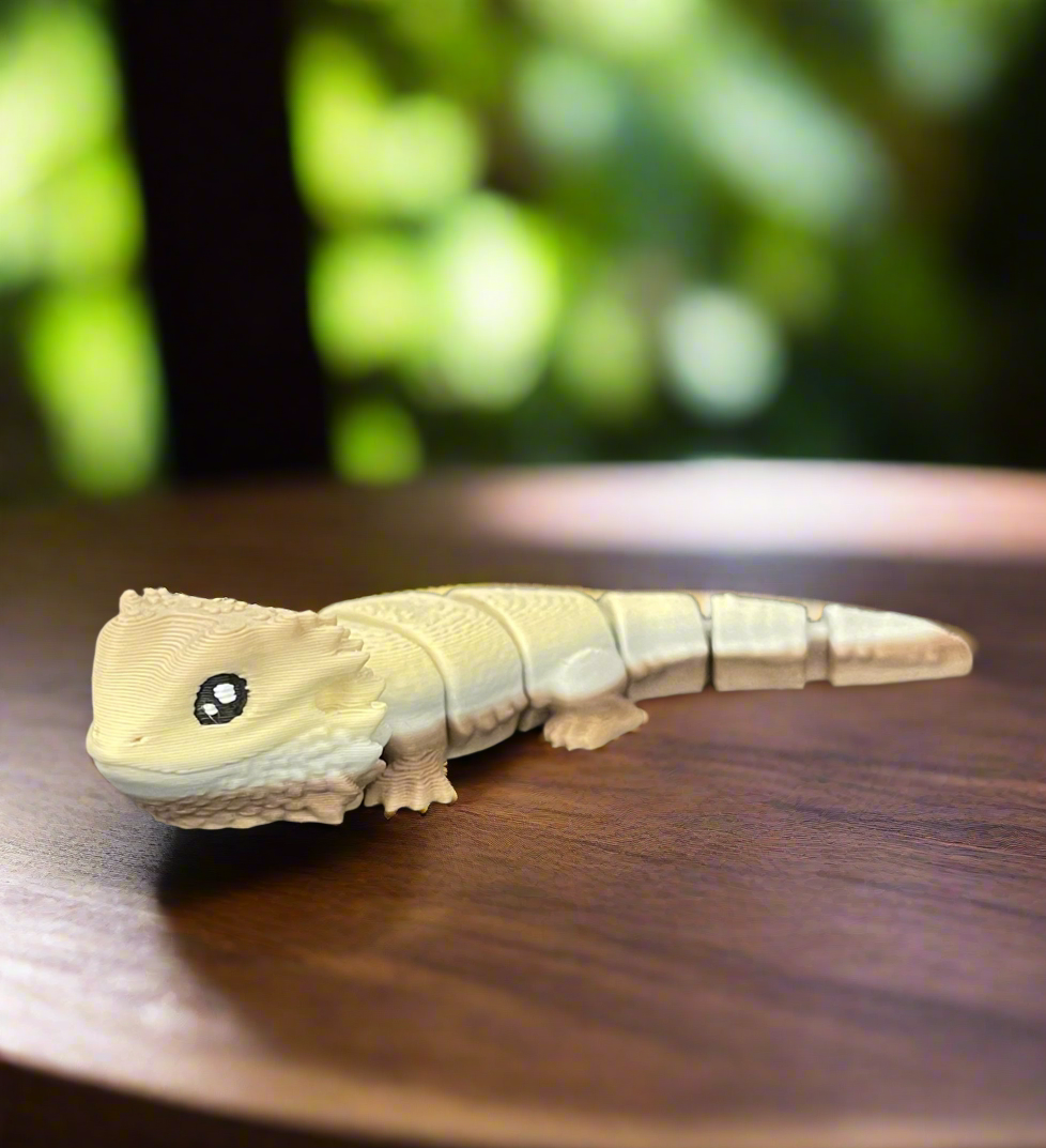 Colorful Horned Gecko Keychain / Desk Toy