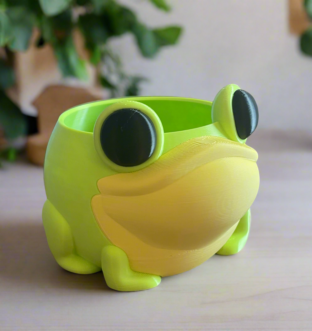 Toadally Green Planter