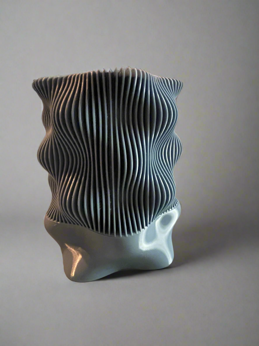 Unda Self Watering Planter